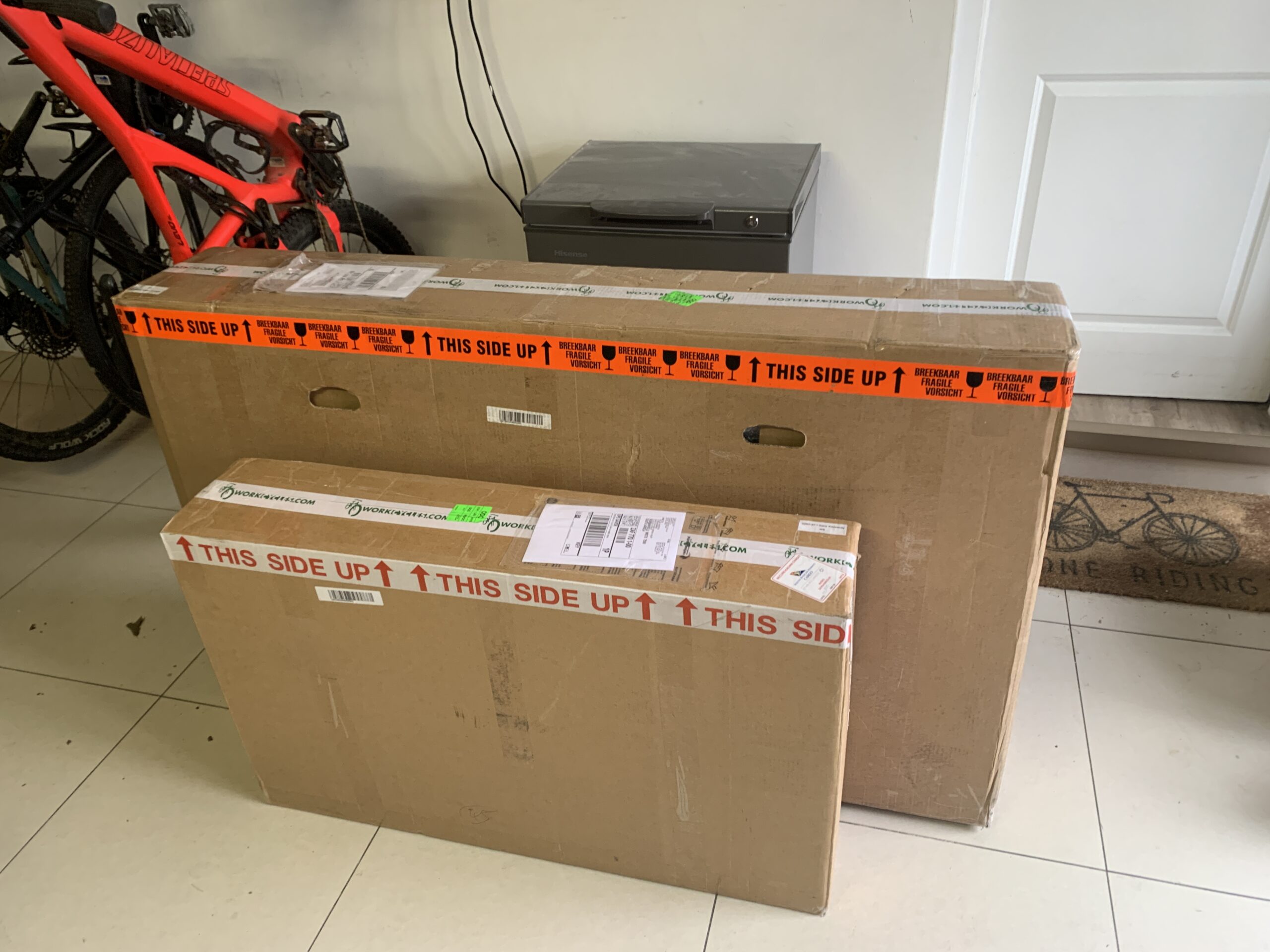 Kr8 delivered in two well packed boxes via air-frieght.